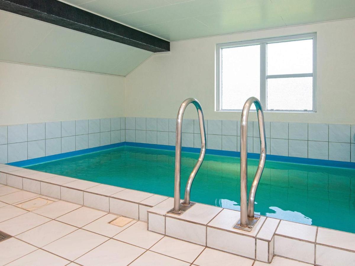 10 Person Holiday Home In Juelsminde Sonderby  Eksteriør bilde