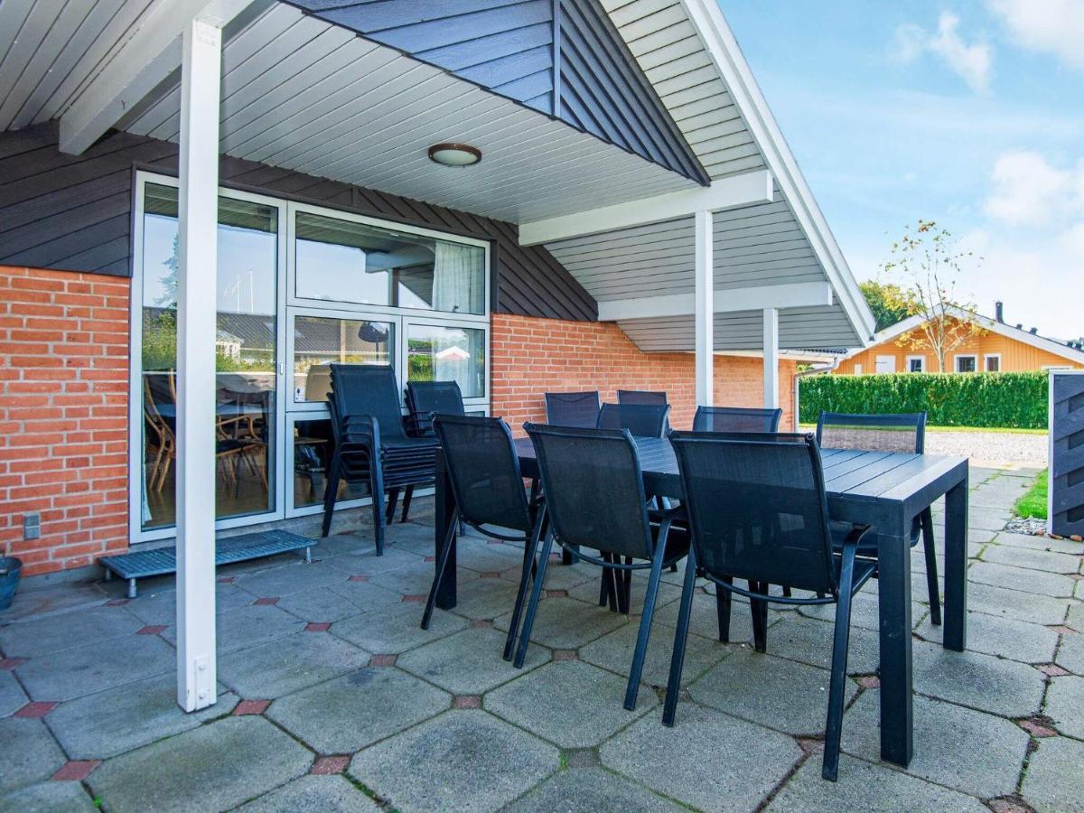 10 Person Holiday Home In Juelsminde Sonderby  Eksteriør bilde
