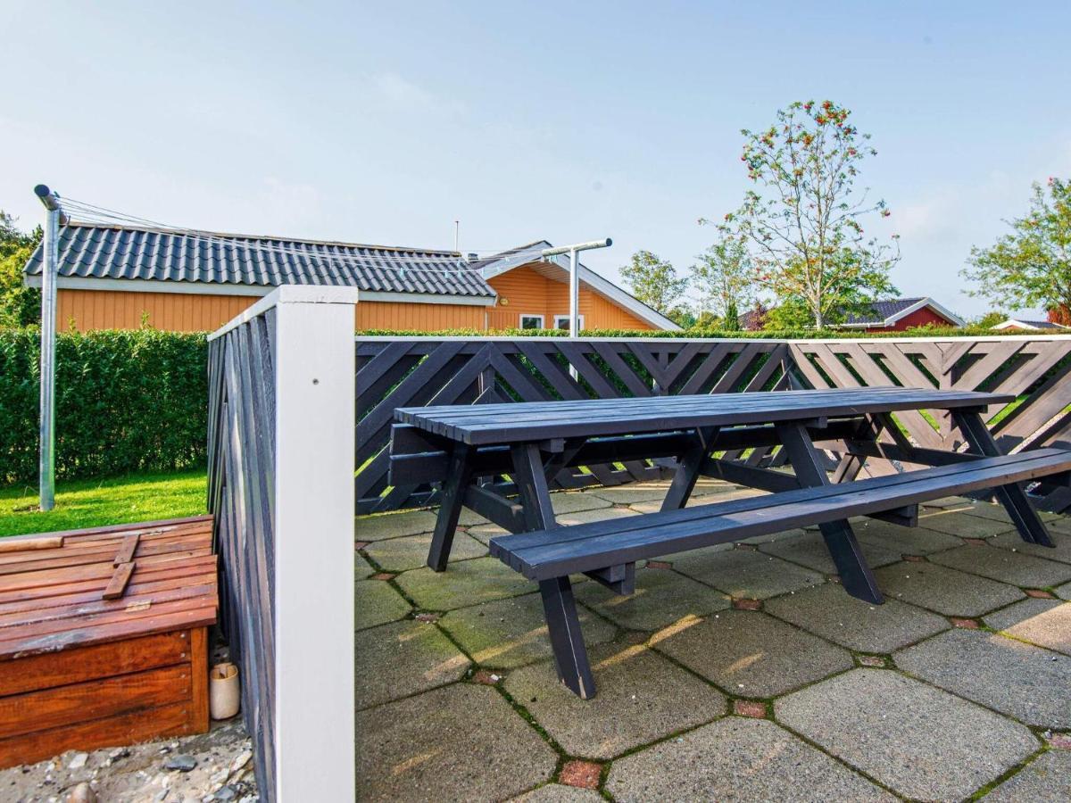 10 Person Holiday Home In Juelsminde Sonderby  Eksteriør bilde