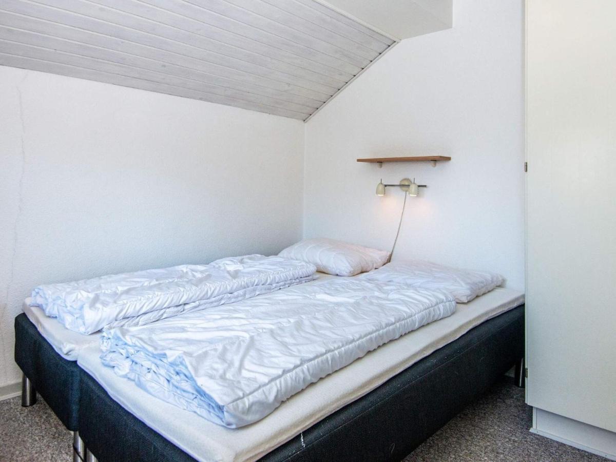 10 Person Holiday Home In Juelsminde Sonderby  Eksteriør bilde