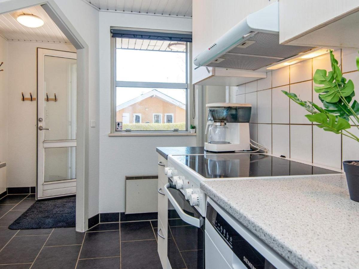 10 Person Holiday Home In Juelsminde Sonderby  Eksteriør bilde